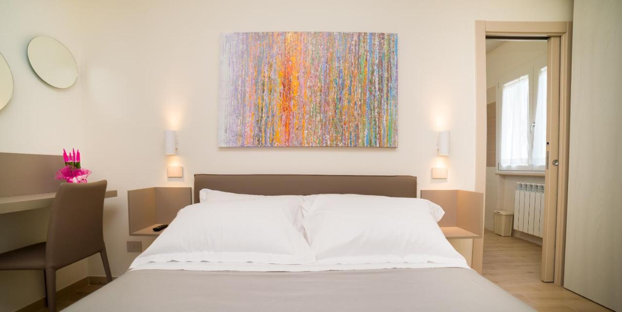 Kamilia Guestrooms San Cassiano  Exteriör bild