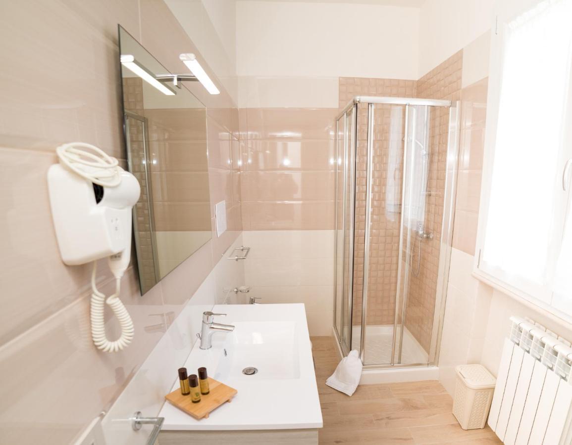 Kamilia Guestrooms San Cassiano  Exteriör bild
