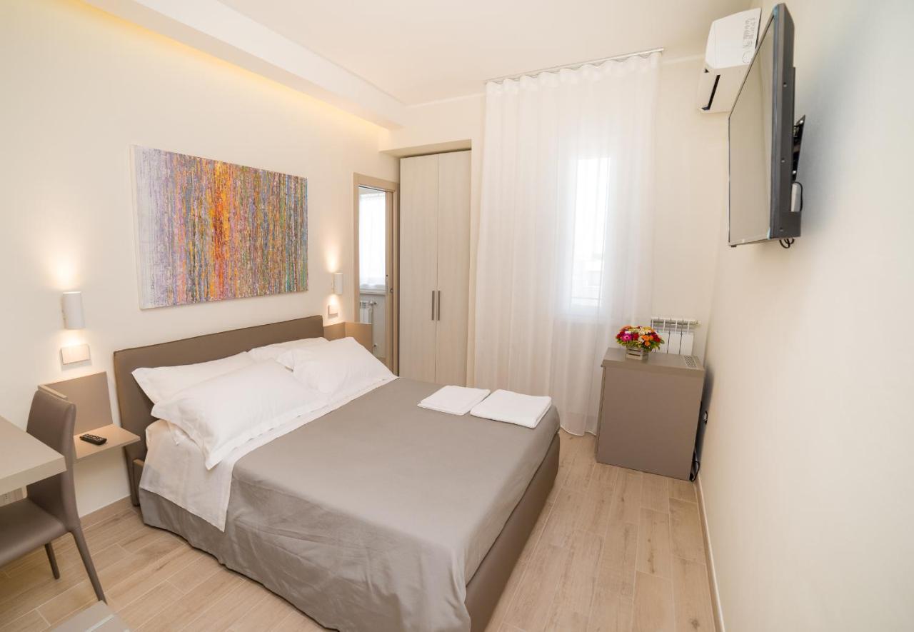 Kamilia Guestrooms San Cassiano  Exteriör bild